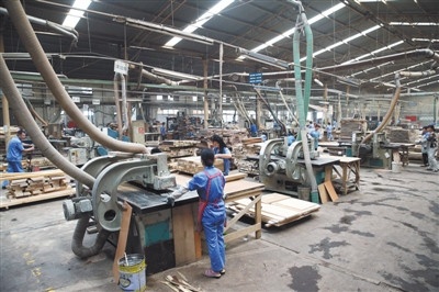 一些家具廠通過(guò)整體改造，已經(jīng)達(dá)到國(guó)家標(biāo)準(zhǔn)。